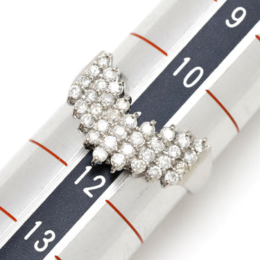 ノンブランド NON BRAND ダイヤリング プラチナシルバー Pt900 ダイヤモンド リング 指輪 V字 Vライン 11号