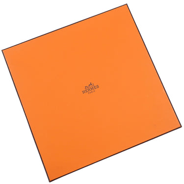 エルメス HERMES カレ90 CARRE レッド×グリーン×マルチカラー シルク スカーフ 【SPACE SHOPPING AU FAUBOURG/フォーブールでのスペースショッピング】