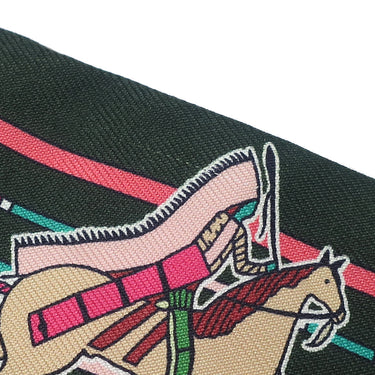 エルメス HERMES ツイリー ヴェールフォンセ×ローズヴィフ×ブラック シルク スカーフ 【PANI LA SHAR PAWNEE/パウニー族の首長】