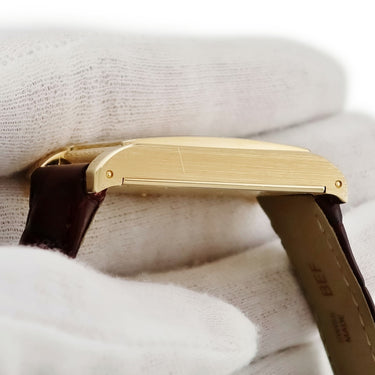 腕時計 カルティエ Cartier タンク アビス LM CPCP W1529451 手巻き メンズ K18YG無垢 ギヨシェ 角型 青針 ローマ数字