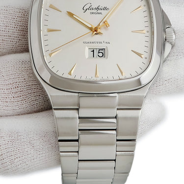 腕時計 グラスヒュッテ オリジナル GLASHUTTE ORIGINAL セブンティーズ パノラマデイト 2-39-47-11-12-14 自動巻き メンズ シルバー スクエア