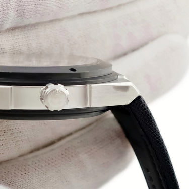 腕時計 IWC IWC インヂュニア オートマチック IW323401 自動巻き メンズ ブラック デイト シースルーバック