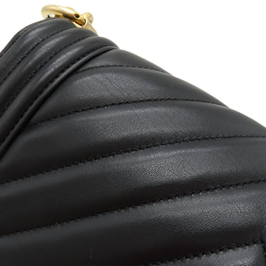 シャネル CHANEL ボーイシャネル A67086 ブラック レザー ショルダーバッグ ヴィンテージ金具 黒 シェブロン チェーンショルダー