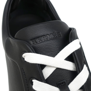 エルメス HERMES キッド H251929ZH01390 ブラック カーフ シェーブルヴェロア #43 スニーカー 黒 白