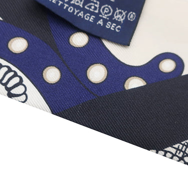 エルメス HERMES ツイリー ブルー×クリーム× ゴールド シルク スカーフ 【SELLE DE DIGNITAIRE/高官の鞍】