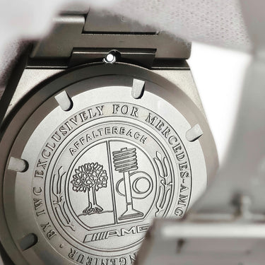 腕時計 IWC IWC インヂュニア AMG IW322702 自動巻き メンズ OH済 AMG コラボ ブラック 黒 耐磁 チタン デイト