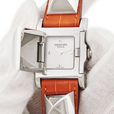 腕時計 エルメス HERMES メドール ME3.210 クオーツ レディース スクエア スタッズ ピラミッド シルバー