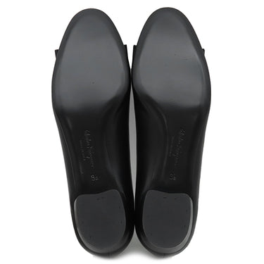 サルヴァトーレ・フェラガモ Salvatore Ferragamo ヴァラ リボン ブラック レザー 3 1/2 パンプス ブラック金具 黒