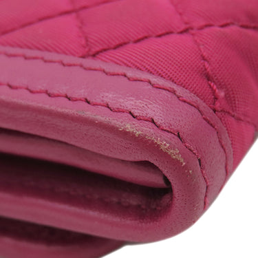 プラダ PRADA テスート キルティング ウォレット 1MH132 IBISCO ナイロン 長財布 ゴールド金具 赤 二つ折り ロゴ パスケース欠品