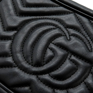 グッチ GUCCI GGマーモント ミニ カメラバッグ 448065 ブラック レザー ショルダーバッグ シルバー金具 黒 チェーンショルダー