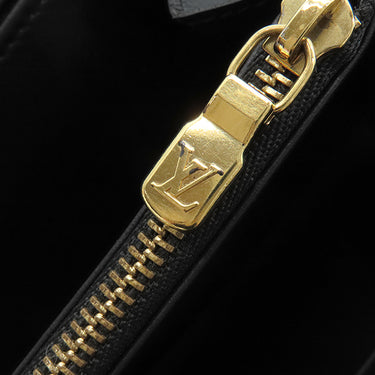 ルイヴィトン LOUIS VUITTON ジッピー ウォレット M81510 ノワール ラムレザー 長財布 ゴールド金具 黒 ラウンドファスナー