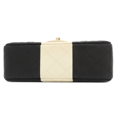 シャネル CHANEL マトラッセ20 ブラック×ホワイト レザー ショルダーバッグ シャンパンゴールド金具 黒 チェーンショルダー バイカラー