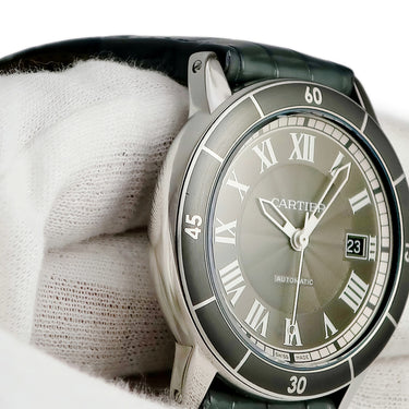 腕時計 カルティエ Cartier ロンド クロワジエール ドゥ カルティエ WSRN0003 自動巻き メンズ ダークグレー ギヨシェ デイト ローマ
