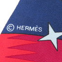 エルメス HERMES ツイリー マリン×ルージュ×ホワイト シルク スカーフ 【LA SOURCE DE PEGASE/ペガサスの源泉】