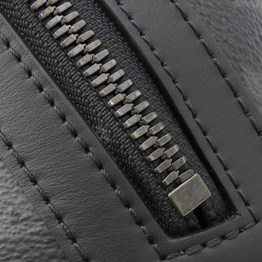 ルイヴィトン LOUIS VUITTON ディスカバリー バックパック PM M22558 モノグラムエクリプス モノグラムエクリプスキャンバス リュック・デイパック シルバー金具 黒