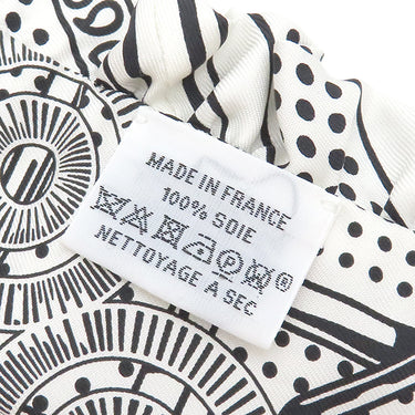 エルメス HERMES ツイリー ホワイト×ブラック シルク スカーフ 【Frilled Eperon d'Or Bandana/フリル エプロンドール バンダナ】