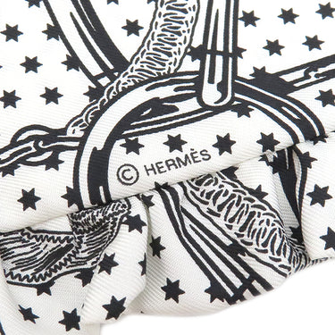エルメス HERMES ツイリー ホワイト×ブラック シルク スカーフ 【Frilled Eperon d'Or Bandana/フリル エプロンドール バンダナ】