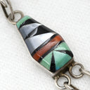 D.Lucio D.Lucio インディアンジュエリー マルチカラー シルバー925 珊瑚（コーラル） ホワイトマザーオブパール ピアス Ag925 SV925 サンゴ シェル 色石 赤 青 黒 白 ズニ族 ドロップ スイング