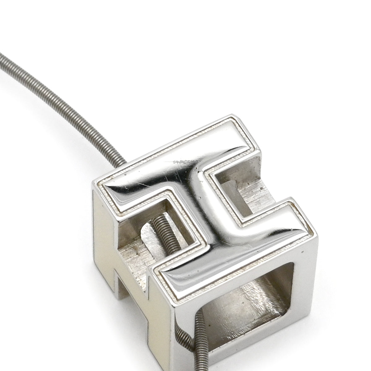 エルメス ネックレス シルバー メタル 白 エルメス ネックレス シルバー メタル 白