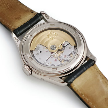 腕時計 パテックフィリップ PATEK PHILIPPE アニュアルカレンダー 5035G-017 自動巻き メンズ OH済 K18WG無垢 グレー 年次カレンダー