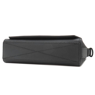 ルイヴィトン LOUIS VUITTON テイクオフ メッセンジャー PM M24769 ノワール グレインレザー ショルダーバッグ マットブラック金具 黒 斜め掛け