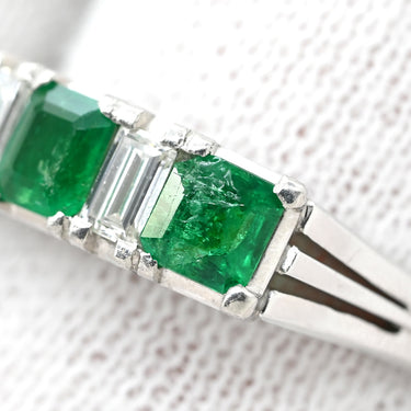 ノンブランド NON BRAND エメラルド0.54ct ダイヤモンド プラチナシルバー Pt900 エメラルド ダイヤモンド リング 指輪 グリーン 緑 Pm900 エメラルドカット バケットカット 11.5号
