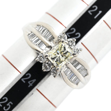 ノンブランド NON BRAND ダイヤ リング プラチナシルバー Pt900 ダイヤモンド リング 指輪 プラチナム プリンセスカット バゲットカット 天然ストーン 23号