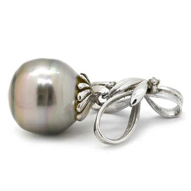 ノンブランド NON BRAND 黒蝶パール 15ｍｍ ダイヤモンド ホワイトゴールド Pt パール ペンダントトップ 真珠 シルバー プラチナ ネックレストップ オフラウンドシェイプ リボン