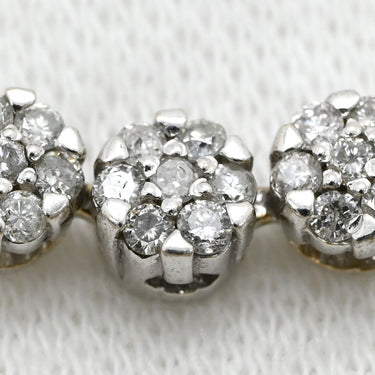 ノンブランド NON BRAND ホワイトゴールド K18WG ダイヤモンド ペンダントトップ Au750 18K 18金 3連 ドロップ ムービング スイング トリロジー