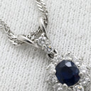 ノンブランド NON BRAND ブルーサファイア ダイヤ ブルー×プラチナシルバー Pt900 サファイア ダイヤモンド Pt850(チェーン) ネックレス オーバルカット Pt900 プラチナム 青 メレ フラワーモチーフ ヘイロー スクリューチェーン