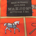 エルメス HERMES ツイリー ヴァーミリオン×ベージュ×ブロン シルク スカーフ 【COUVERTURES ET TENUES DE JOUR/馬着】