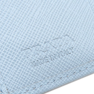 プラダ PRADA トライアングルロゴ ライトブルー レザー 二つ折り財布 シルバー金具 コンパクトウォレット 三角ロゴ