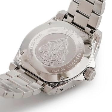 腕時計 グッチ GUCCI ダイブ DIVE 136.3 クオーツ メンズ ホワイト 白 逆回転防止ベゼル デイト