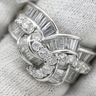 ノンブランド NON BRAND ダイヤモンド リング プラチナシルバー Pt900 ダイヤモンド リング 指輪 プラチナム テーパード バケット ラウンドブリリアント リボンモチーフ 10号