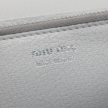 ミュウミュウ MIU MIU 二つ折り ロゴ 5MH109 グレー レザー 長財布 シルバー金具 ロングウォレット カードケース付き
