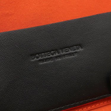 ボッテガヴェネタ BOTTEGA VENETA マキシ イントレチャート ブラック レザー ポーチ マットブラック金具 黒 セカンドバッグ クラッチバッグ トラベルポーチ