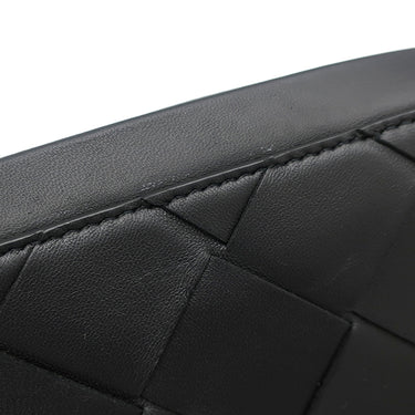 ボッテガヴェネタ BOTTEGA VENETA マキシ イントレチャート ブラック レザー ポーチ マットブラック金具 黒 セカンドバッグ クラッチバッグ トラベルポーチ