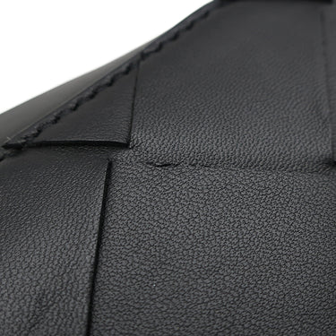 ボッテガヴェネタ BOTTEGA VENETA マキシ イントレチャート ブラック レザー ポーチ マットブラック金具 黒 セカンドバッグ クラッチバッグ トラベルポーチ