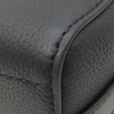 ルイヴィトン LOUIS VUITTON テイクオフ メッセンジャー M57080 ノワール グレインレザー ショルダーバッグ マットブラック金具 黒 斜め掛け