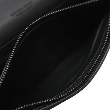 ボッテガヴェネタ BOTTEGA VENETA イントレチャート 二つ折り ウォレット 577559 V47W1 1275 ブラック カーフ 長財布 マットブラック金具 黒 フラップ式