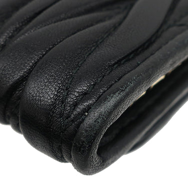 ミュウミュウ MIU MIU マテラッセ キーケース 5PG222 N88 ブラック レザー キーケース ゴールド金具 黒 メタルロゴ 6連 6本 MATELASSE