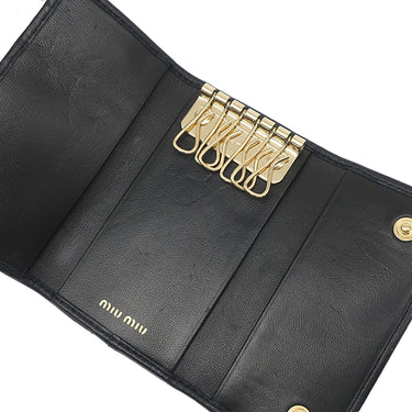 ミュウミュウ MIU MIU マテラッセ キーケース 5PG222 N88 ブラック レザー キーケース ゴールド金具 黒 メタルロゴ 6連 6本 MATELASSE