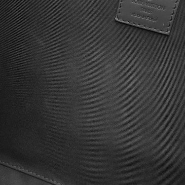 ルイヴィトン LOUIS VUITTON ポシェット ディスカバリー M62903 ブラック レザー モノグラムシャドウレザー クラッチバッグ マットブラック金具 黒 セカンドバッグ