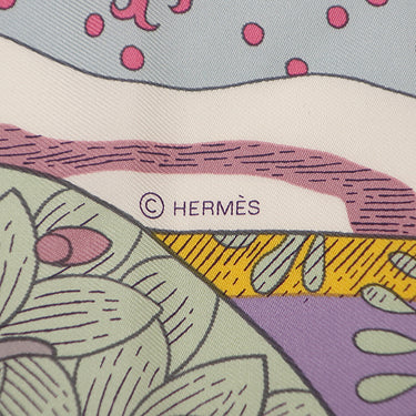 エルメス HERMES カレ90 CARRE バイオレット×ブルークラシエ×ジョーヌ シルク スカーフ 【 LE PREMIER CHANT /始まりの歌 】