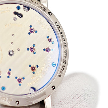 腕時計 ランゲ&ゾーネ LANGE&SOHNE リトル ランゲ1 181.038 LSLS1813AA 手巻き メンズ K18WG無垢 アウトサイズデイト スモールセコンド