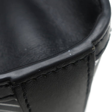 バーバリー BURBERRY BTロゴ レザー ショルダー ブラック レザー 2WAYバッグ シルバー金具 黒 白 ショルダー クラッチ