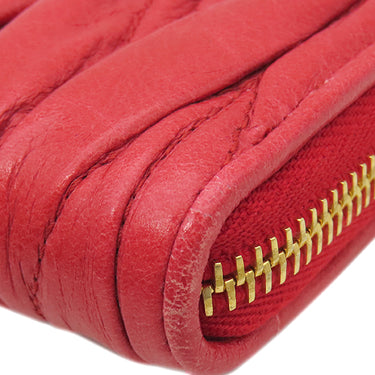 ミュウミュウ MIU MIU マテラッセ ラウンドファスナー 5M0506 レッド レザー 長財布 ゴールド金具 赤