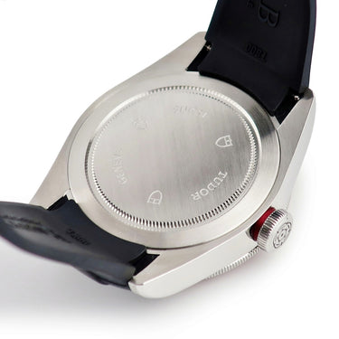 腕時計 チュードル TUDOR ヘリテージ ブラックベイ 79220R J番 自動巻き メンズ J番 イカ針 黒 赤ベゼル 小バラロゴ ダイバーズ