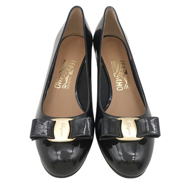 サルヴァトーレ・フェラガモ Salvatore Ferragamo ヴァラ リボン 01B221 591963 ブラック エナメル 7 パンプス 黒 パテントレザー
