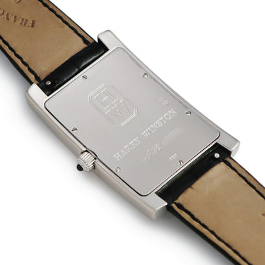 腕時計 ハリーウィンストン Harry Winston アヴェニュー AVEQHM00WW007 クオーツ メンズ K18WG 純正ダイヤ ホワイト スクエア グリッド